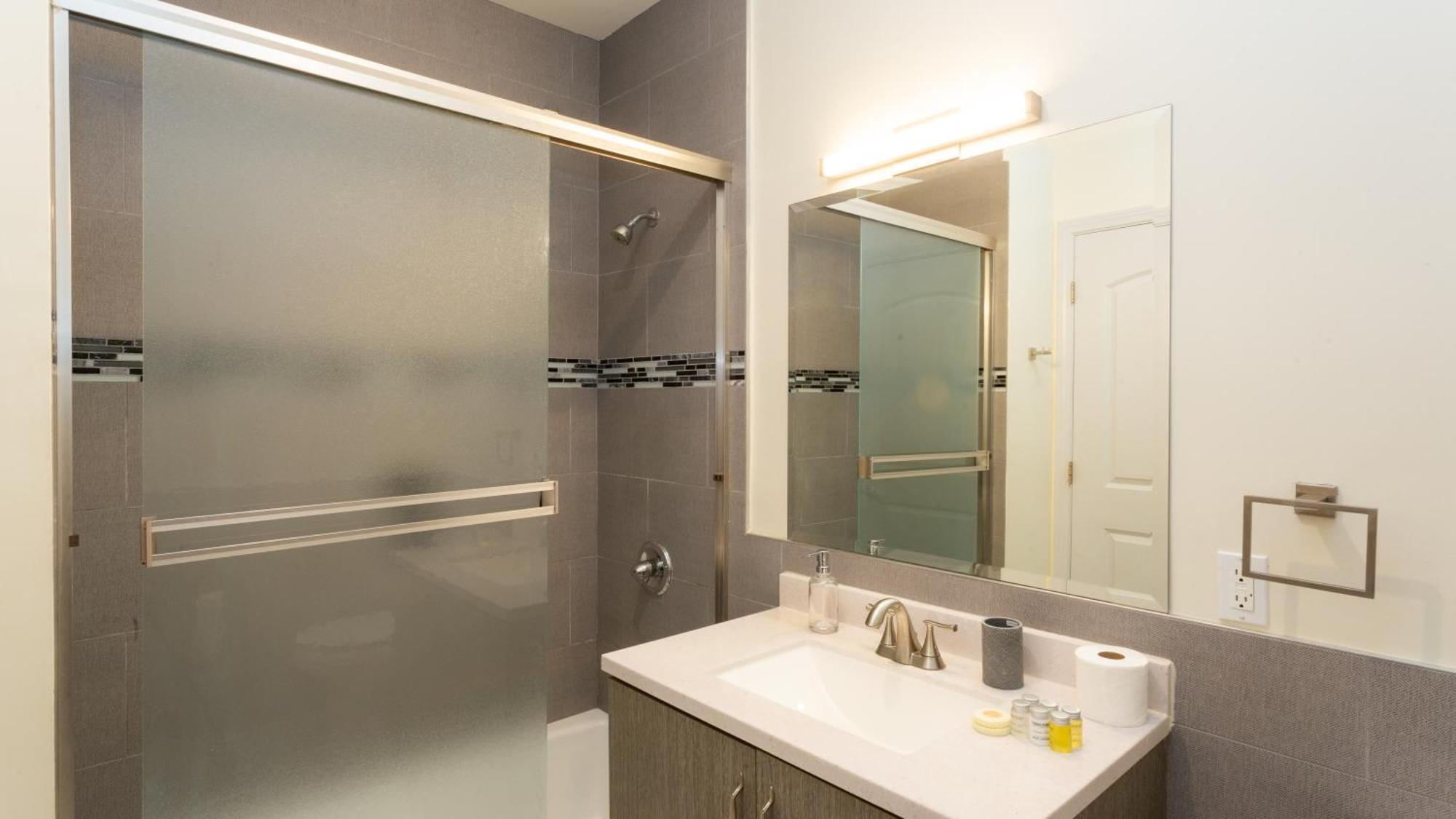 لوس أنجلوس Three-Bedroom Hollywood Condo المظهر الخارجي الصورة